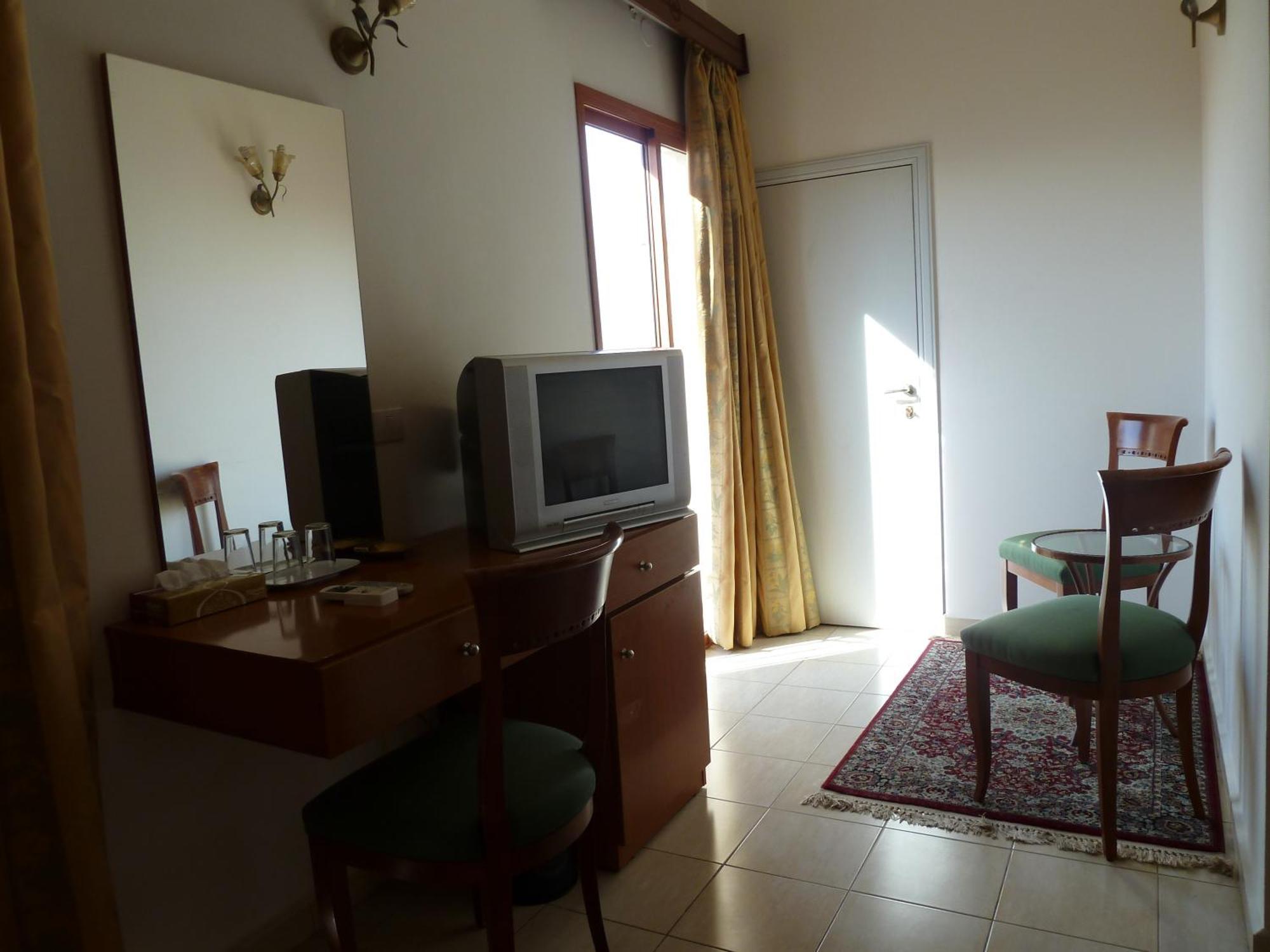 Valley View Hotel - Ḩammānā Esterno foto